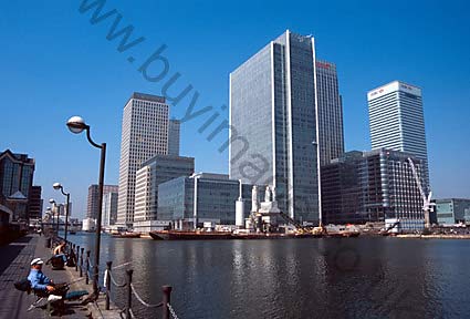 2926_canary wharf london docklands offices flats docks licensed royalty free 